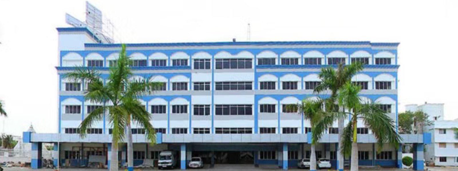 white and blue geometric modern school admission banner (11)